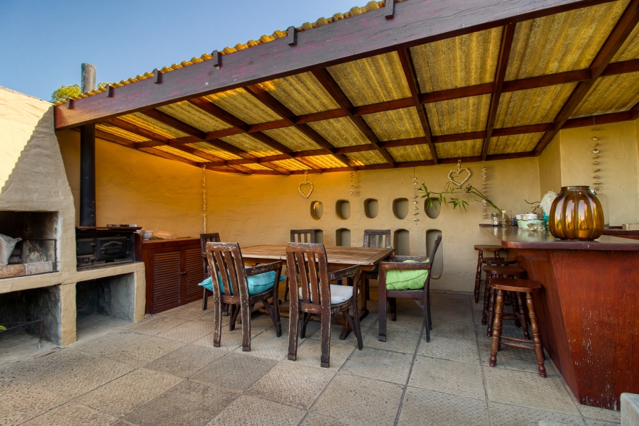 3 Bedroom Property for Sale in Die Wingerd Western Cape